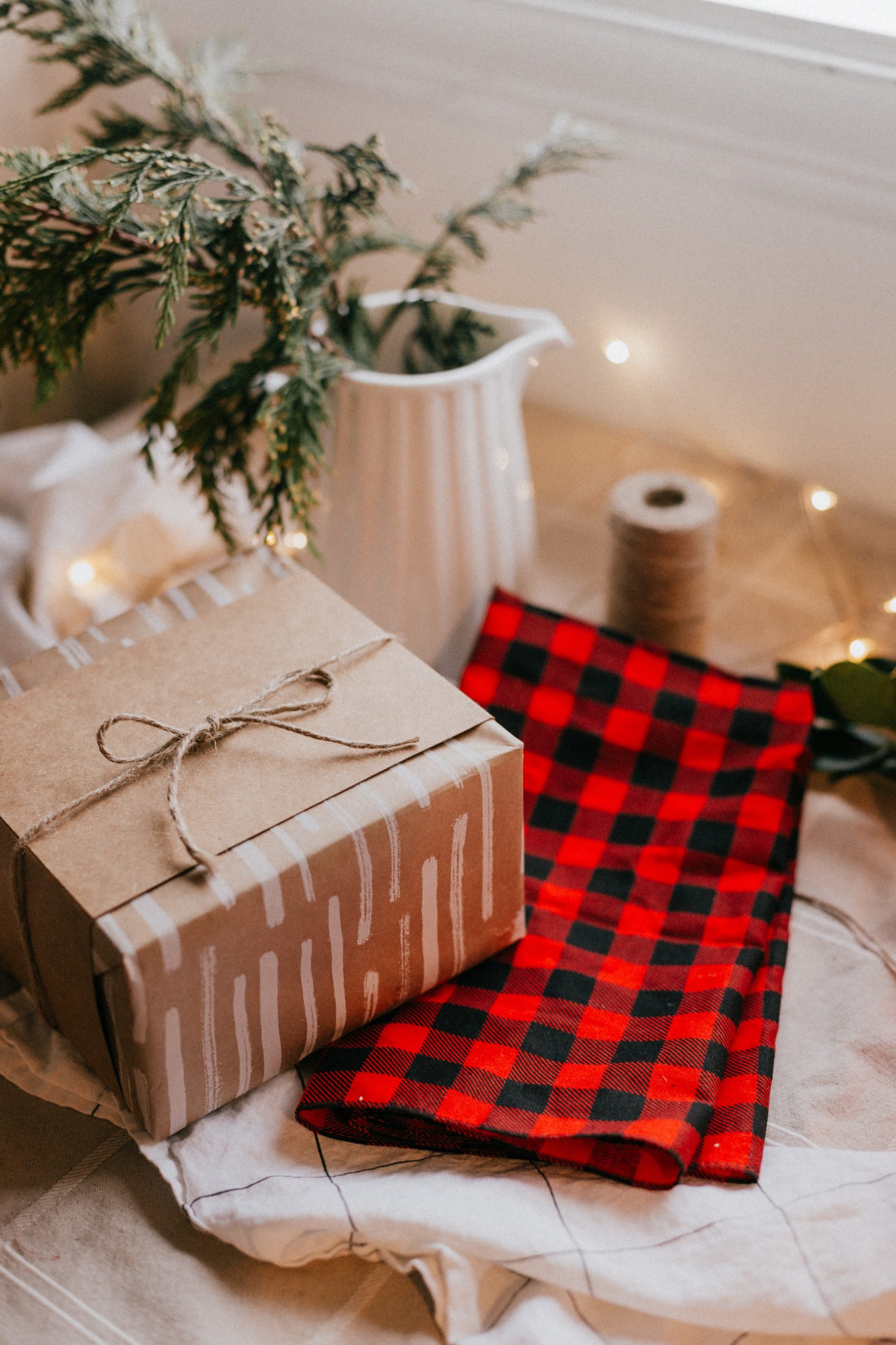 Marie Lebeguin : “Comment offrir un cadeau de Noël sans se tromper (qui finira chez vous, pas sur Le Bon Coin) ?! Petit guide 🎁